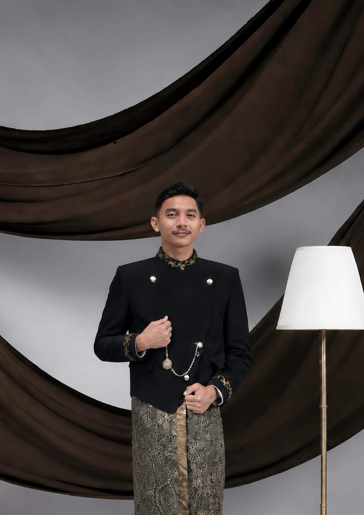 Profil Romi dan Bella 1