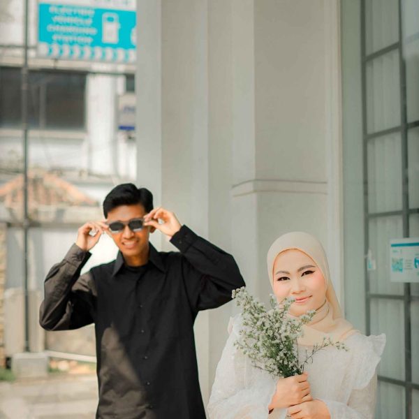 Slide Utari & Baihaki 1